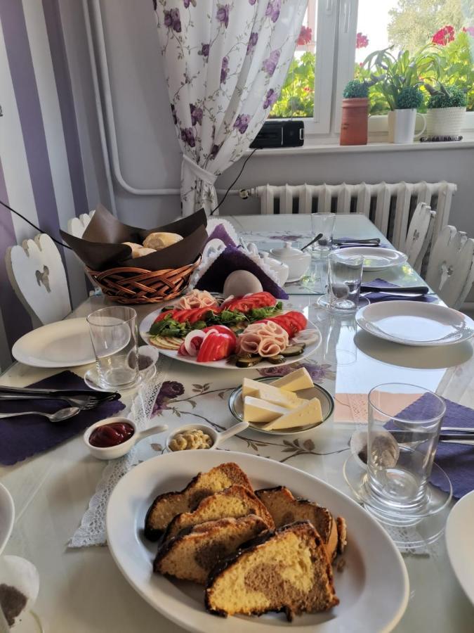 Pokoje Goscinne U Broni ميلنو المظهر الخارجي الصورة