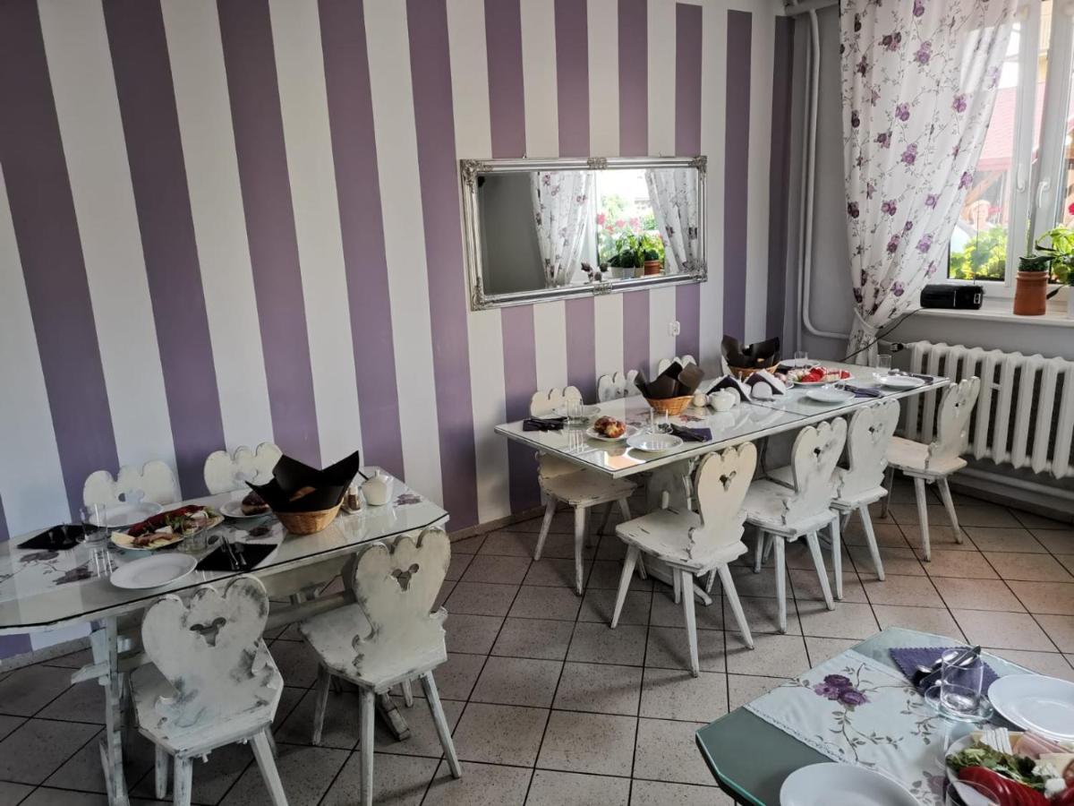 Pokoje Goscinne U Broni ميلنو المظهر الخارجي الصورة